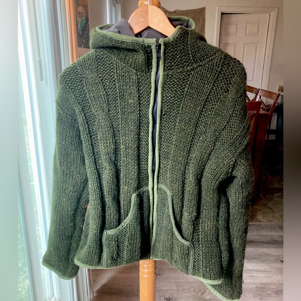 The Woollen Store (Dingle Ireland) %100 wool Dark Green Coat (M)